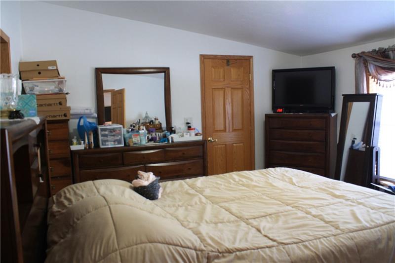 120 Kelly Road Butler, PA 16001 - Photo 12 of 18