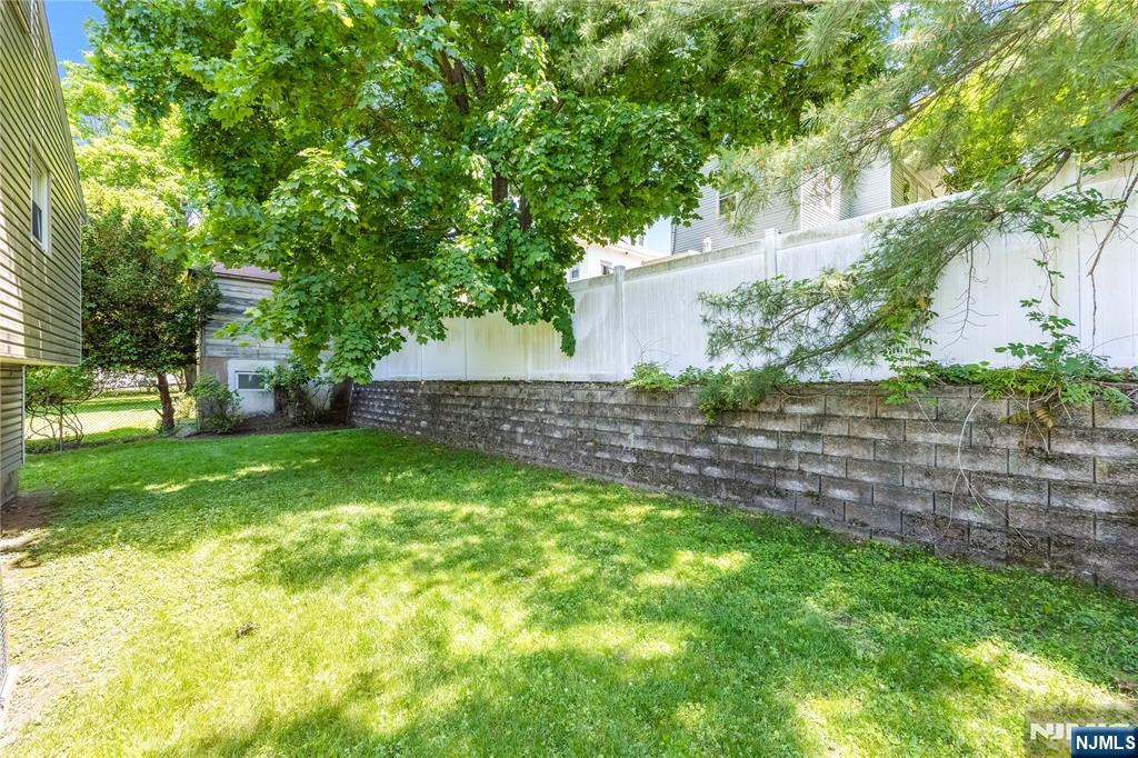 33 Mattocks Place Closter, NJ 07624 - Photo 20 of 22