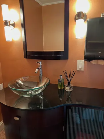 a close view of sink and tap