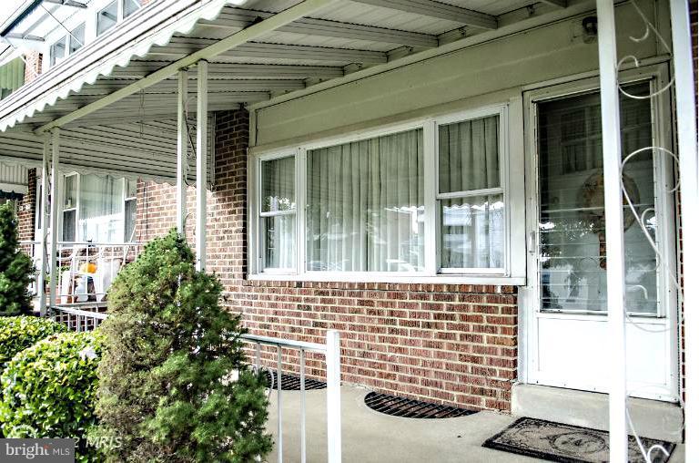 8044 Wynbrook Road Baltimore, MD 21224 - Photo 5 of 18 Exterior (Front)