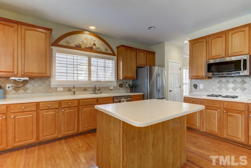 10612 Friendly Neighbor Lane Raleigh, NC 27614 - Photo 8 of 24 Gallery Image 8