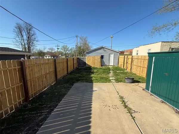 $115,000 | 1527 West Randolph Street, Vandalia, IL 62471