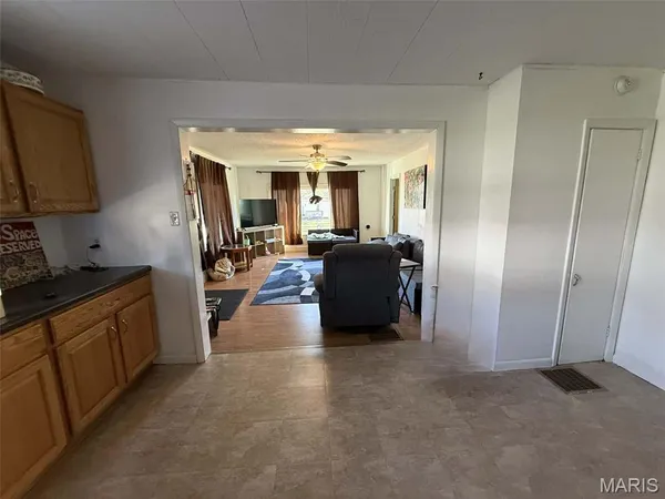 $115,000 | 1527 West Randolph Street, Vandalia, IL 62471