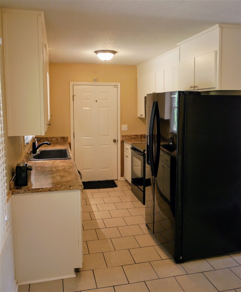 610 South Green River Road Gaffney, SC 29341 - Photo 4 of 17