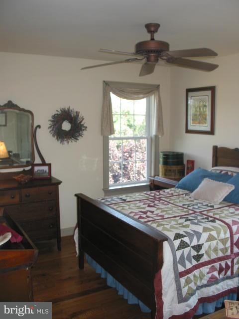 765 Rohen Ridge Drive Lititz, PA 17543 - Photo 18 of 36