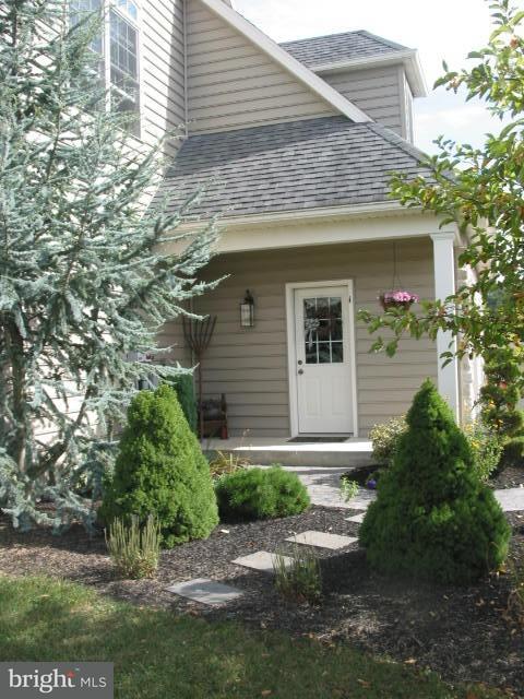 765 Rohen Ridge Drive Lititz, PA 17543 - Photo 33 of 36