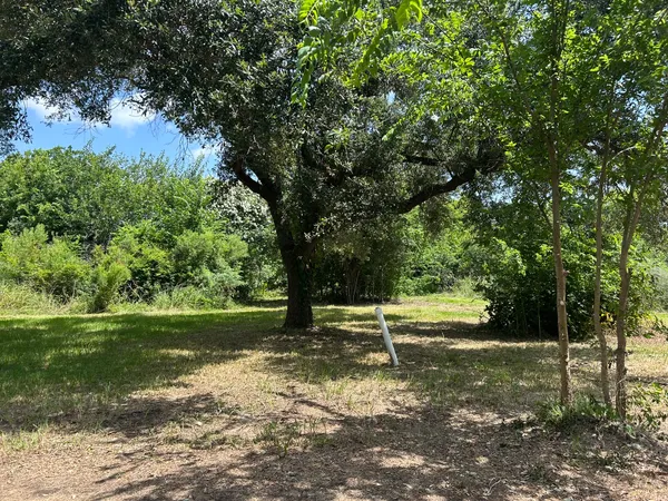 $59,500 | 500-block Meadowlawn Street, La Porte, TX 77571