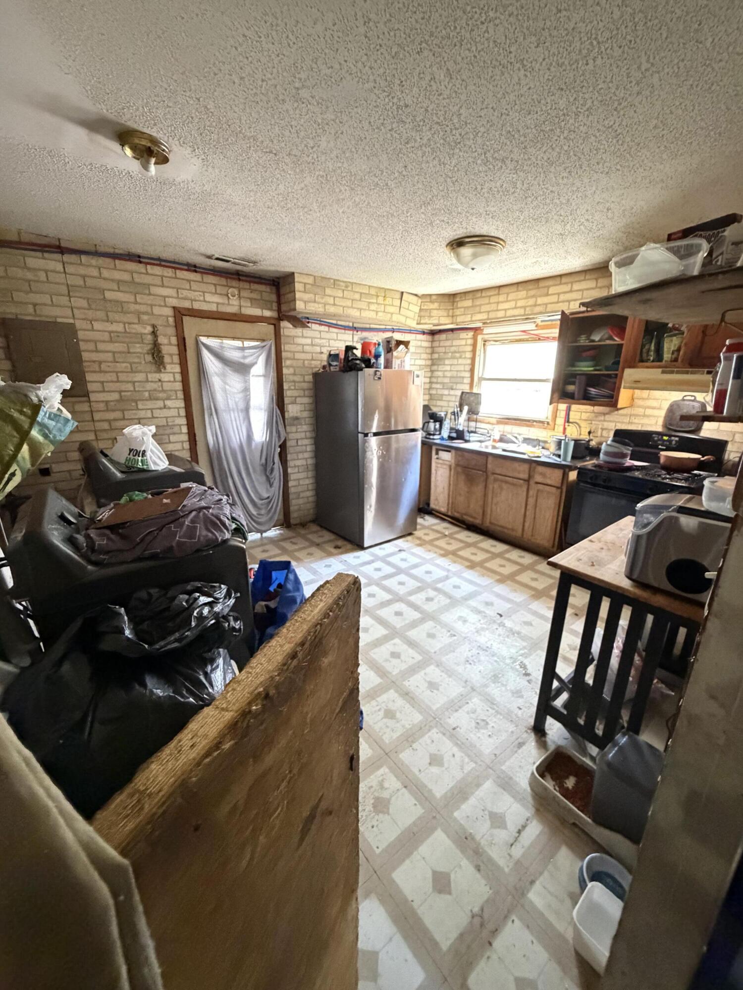 3905 Tennessee Street Gary, IN 46409 - Photo 4 of 18 1500x2000
