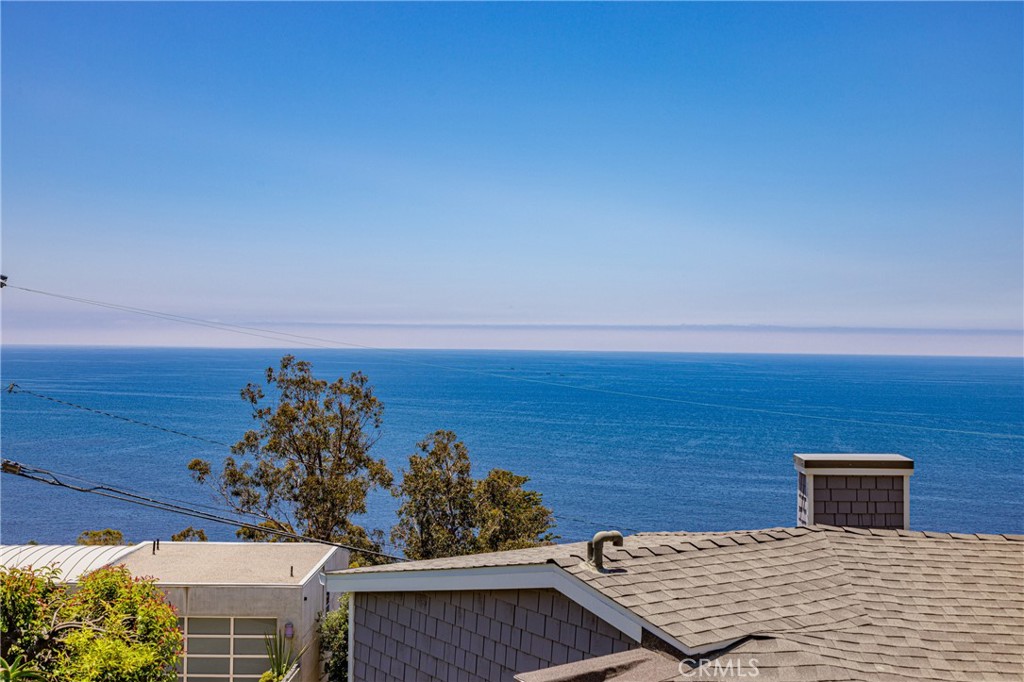 2260 Crestview Drive, Unit B Laguna Beach, CA 92651 - Photo 5 of 21 a view of balcony with furniture