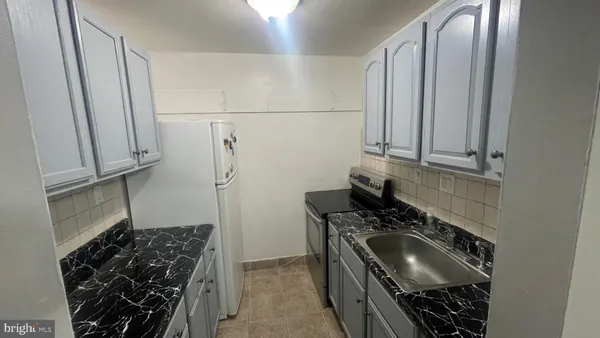 $1,690 | 7508 Prince Cole Court, Unit 8, Manassas, VA 20111