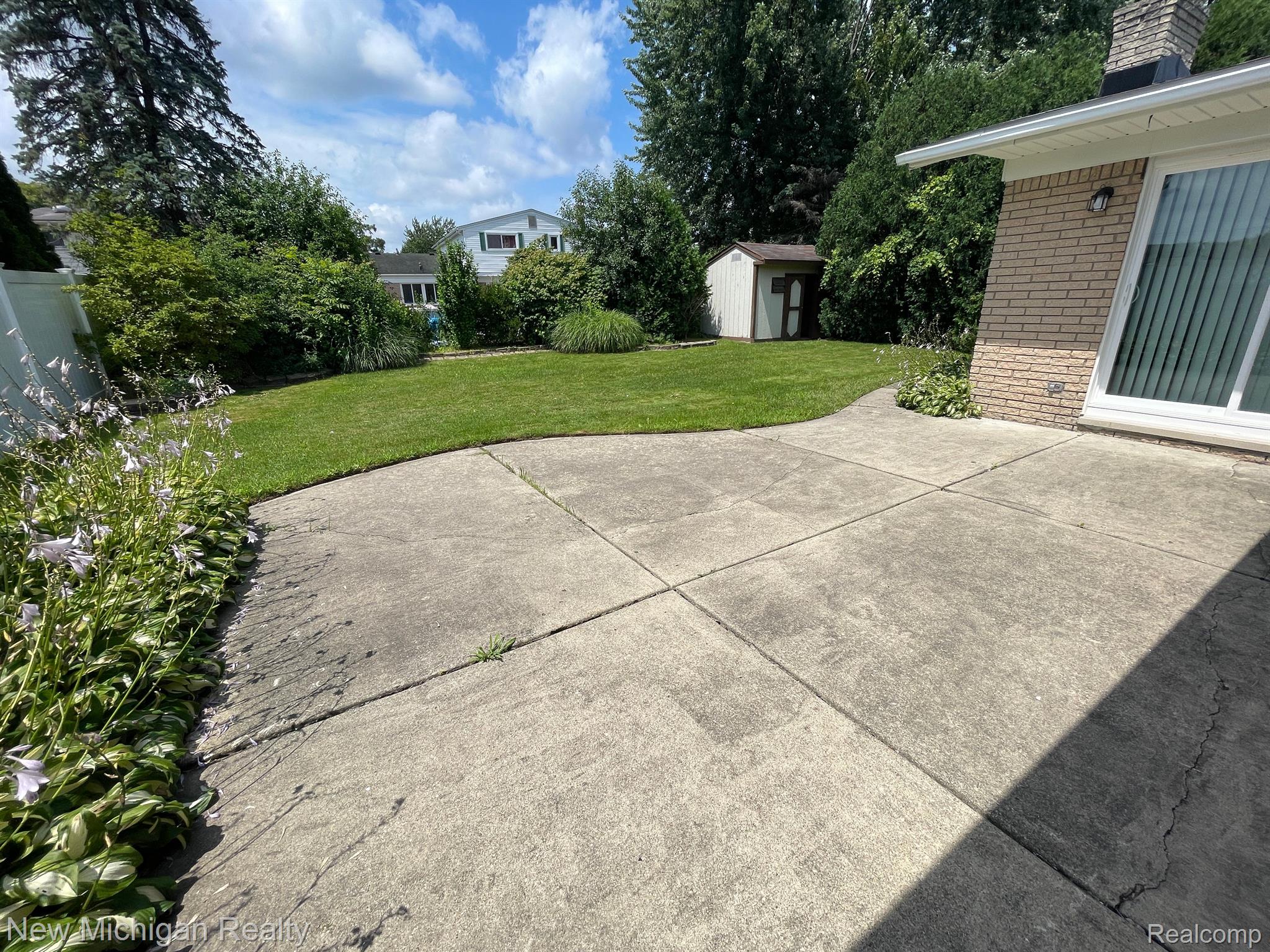 7679 Provincial Road Canton, MI 48187 - Photo 4 of 32
