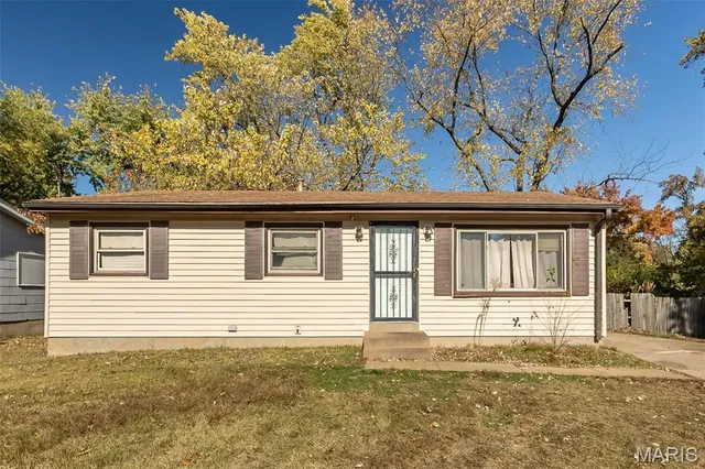 $115,000 | 1427 Fairmeadows Lane, St. Louis, MO 63138