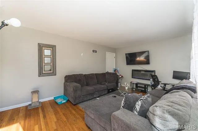 $115,000 | 1427 Fairmeadows Lane, St. Louis, MO 63138