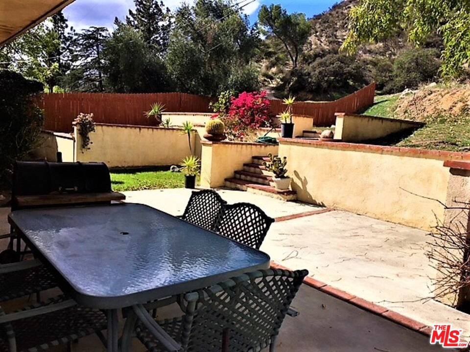 4623 Rising Hill Road Altadena, CA 91001 - Photo 14 of 24