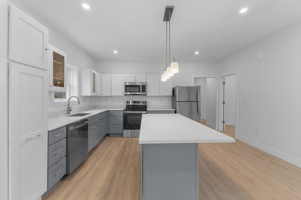 149 Providence Street Worcester, MA 01604 - Photo 3 of 19