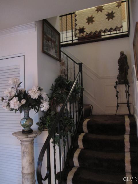 4255 Wellesley Road Bethlehem, PA 18017 - Photo 4 of 27 Gallery Image 4