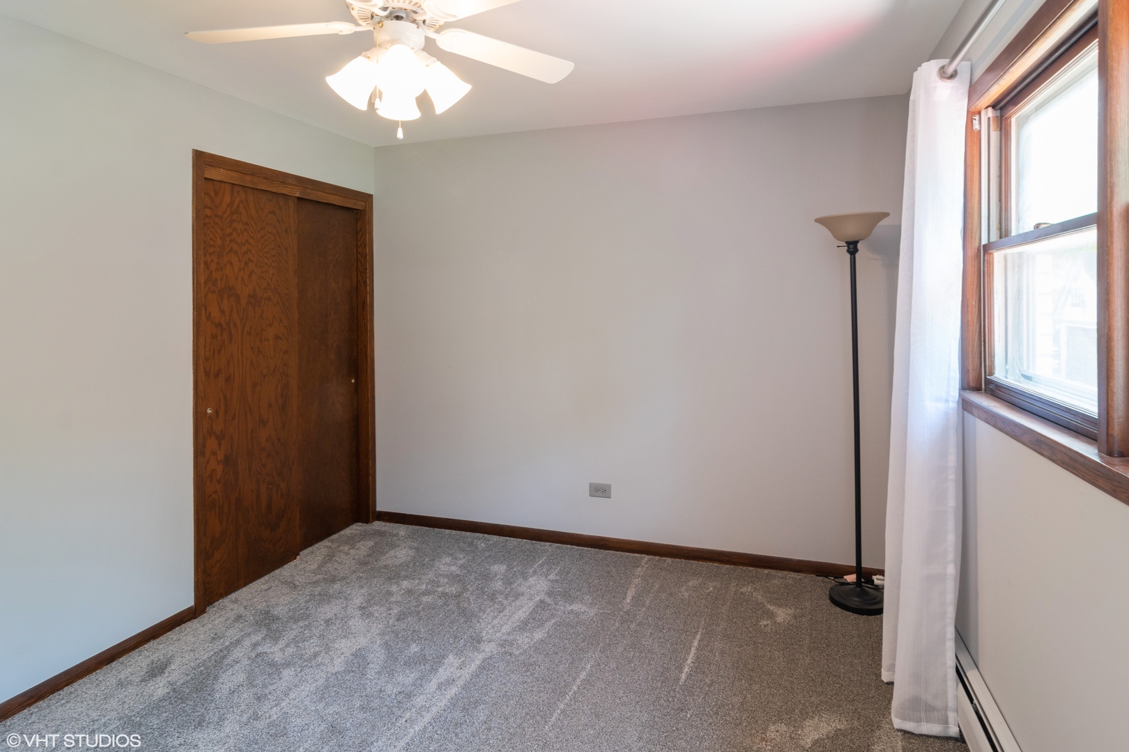 56 North Cowley Road Riverside, IL 60546 - Photo 9 of 14