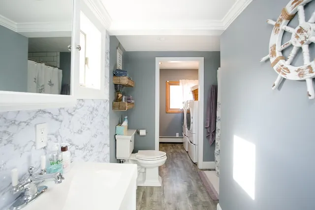 $4,500 | 1994 East Main Road, Portsmouth, RI 02871