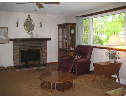 16 Woodruff Road Walpole, MA 02081 - Photo 7 of 16 Gallery Image 7