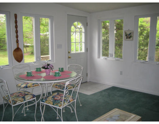 16 Woodruff Road Walpole, MA 02081 - Photo 8 of 16 Gallery Image 8
