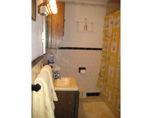 16 Woodruff Road Walpole, MA 02081 - Photo 10 of 16 Gallery Image 10