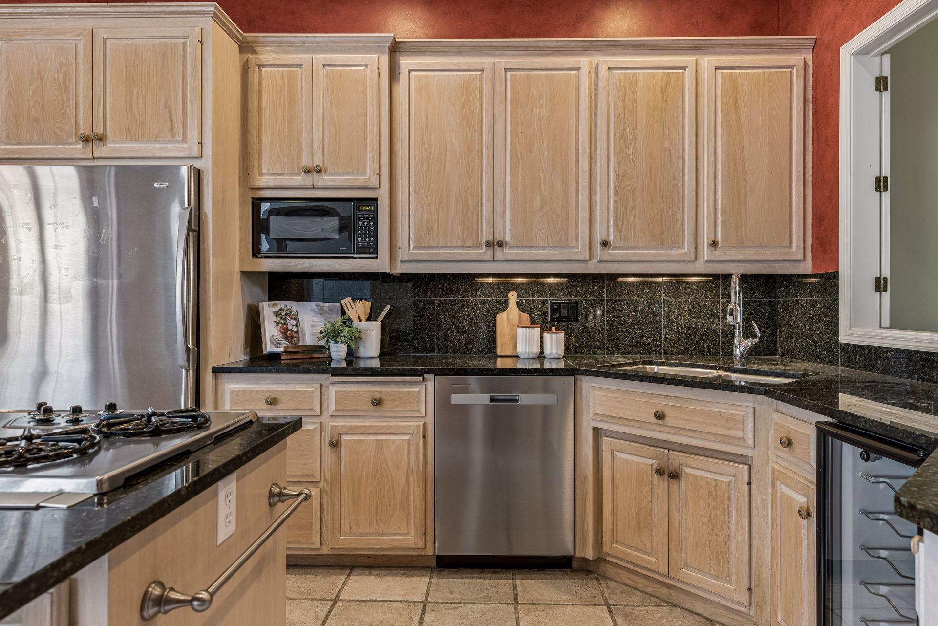 7238 Lewis Ridge Parkway Edina, MN 55439 - Photo 12 of 33