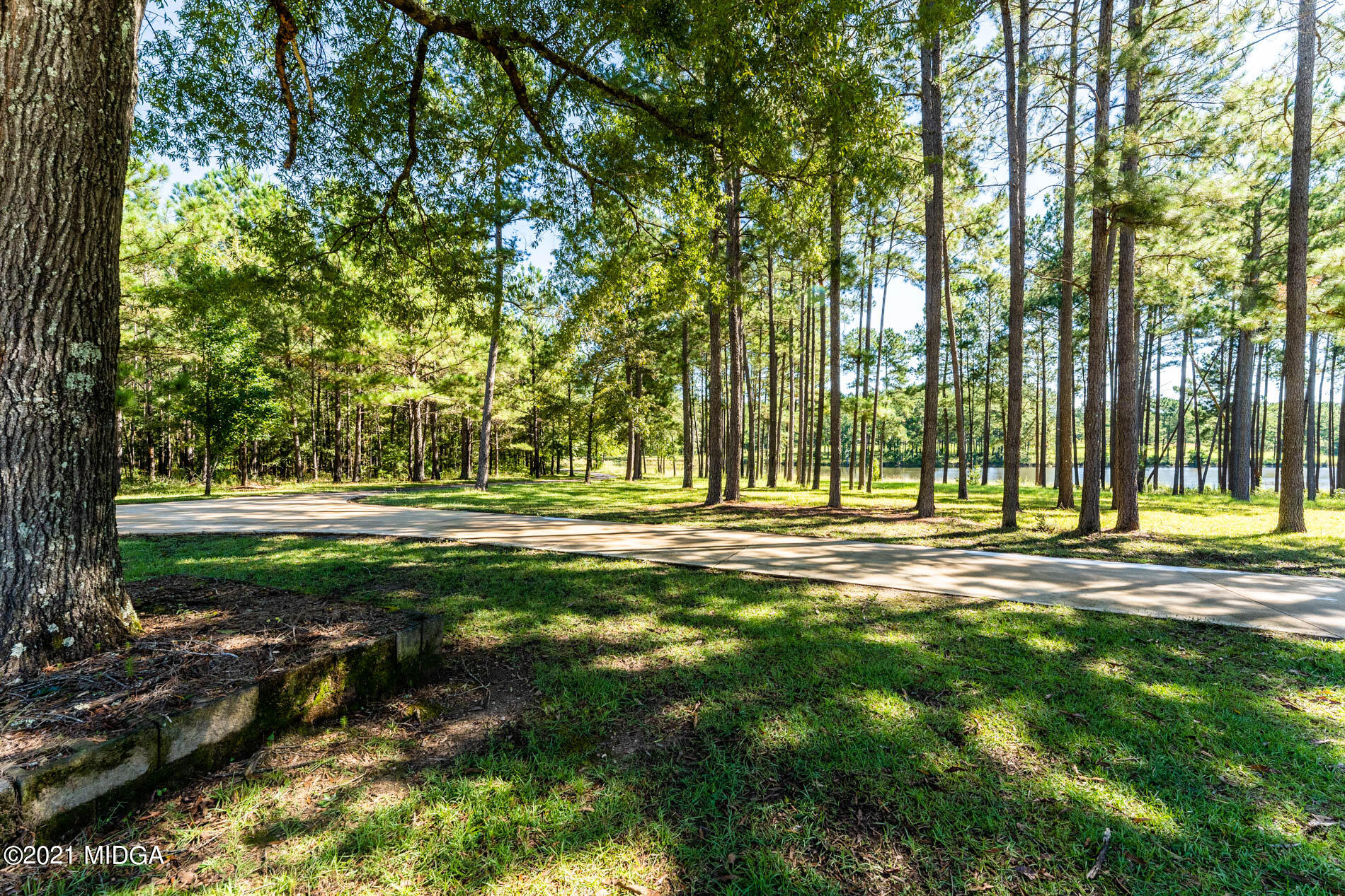 2138 Midway Road Lizella, GA 31052 - Photo 5 of 47 a view of park space