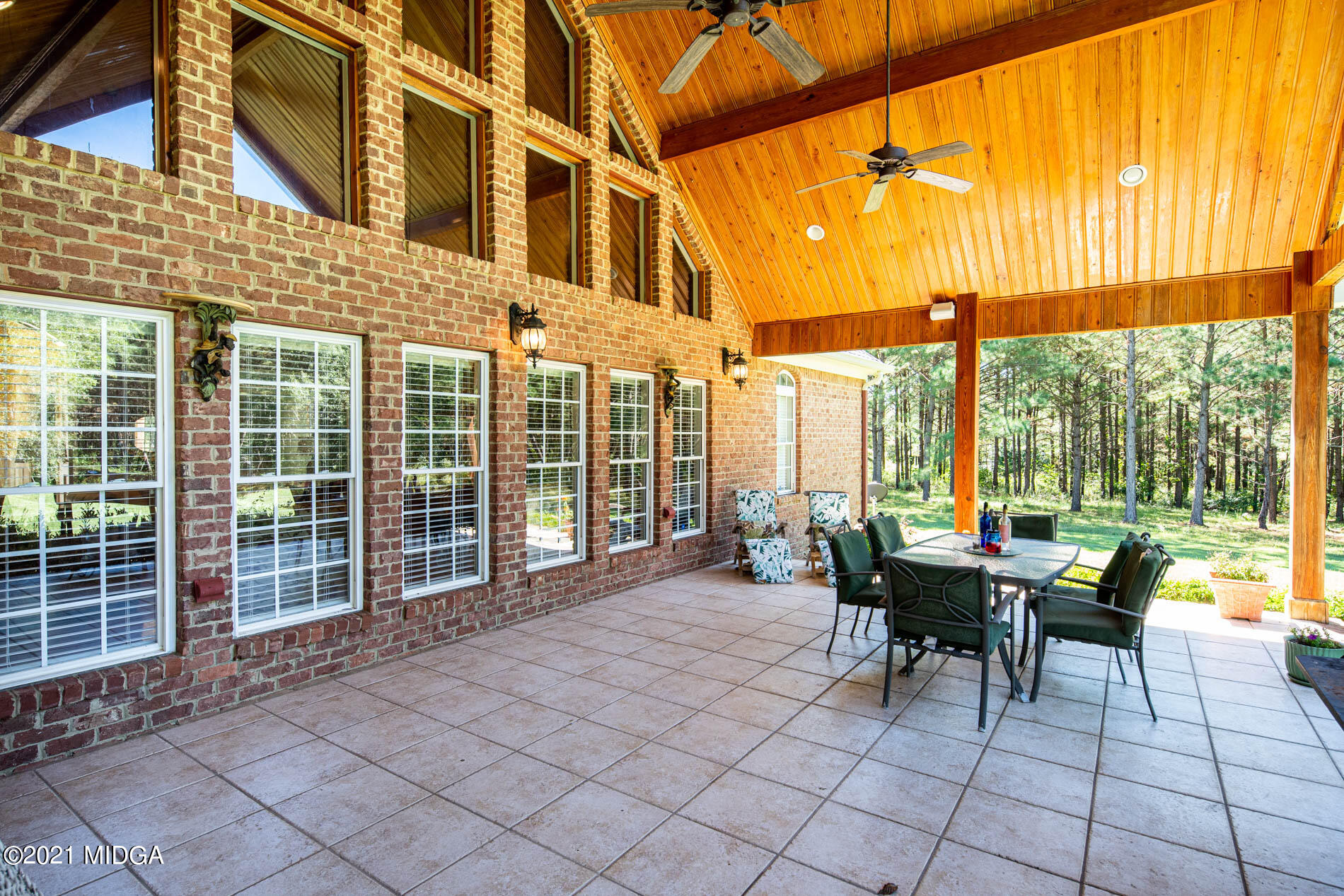 2138 Midway Road Lizella, GA 31052 - Photo 45 of 47 a view of a building with sitting area