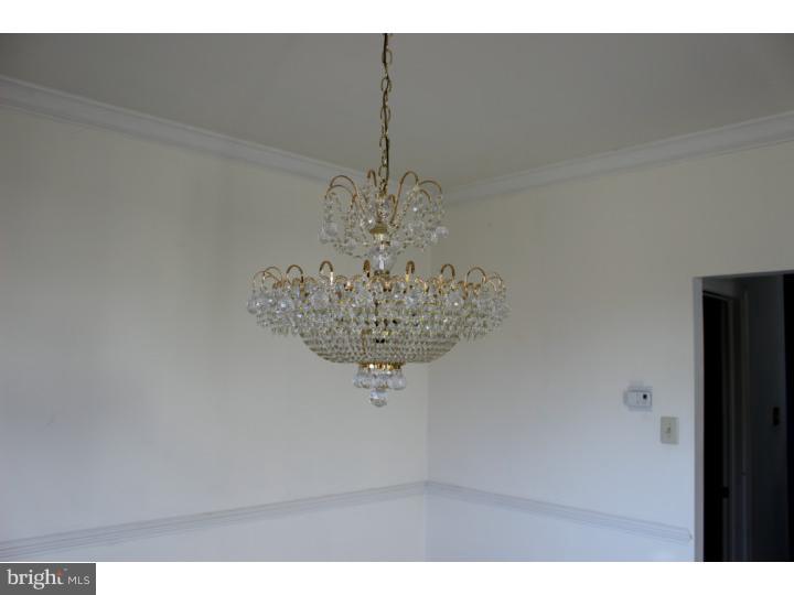 900 Ridgeview Lane Ambler, PA 19002 - Photo 3 of 6 Gallery Image 3