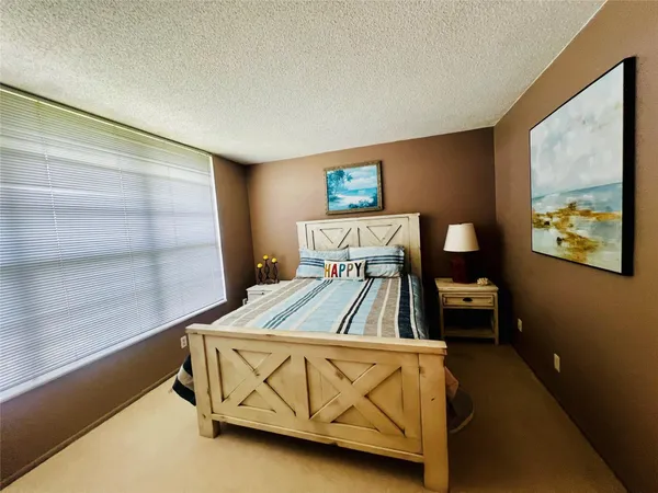 $2,500 | 605 Oaks Drive, Unit 1009, Pompano Beach, FL 33069