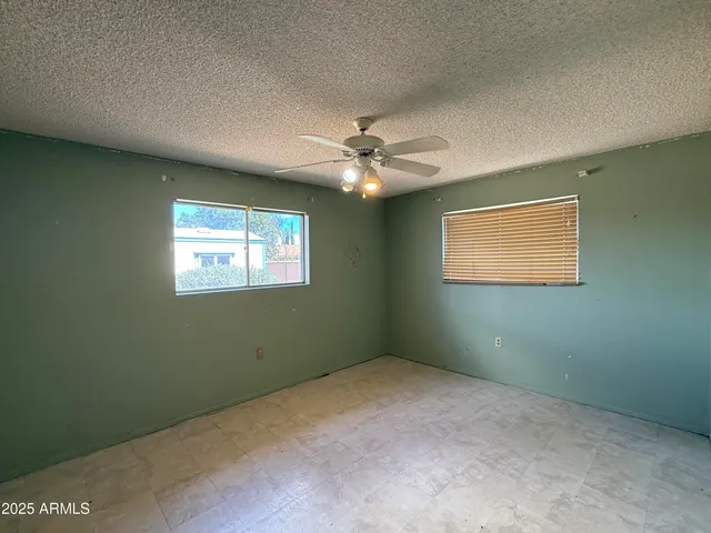 $169,500 | 565 East Raymond Drive, Sierra Vista, AZ 85635
