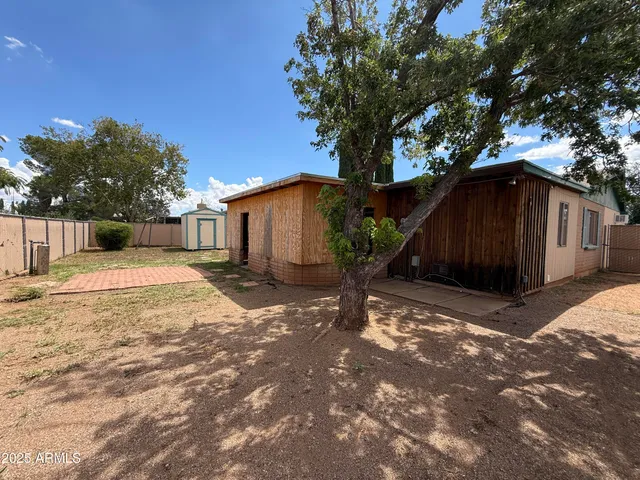 $169,500 | 565 East Raymond Drive, Sierra Vista, AZ 85635