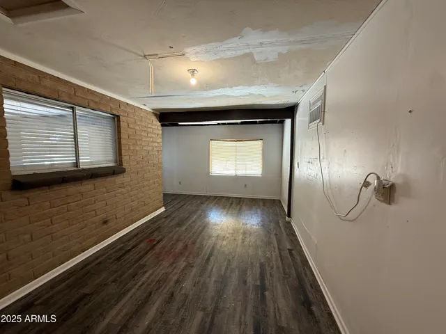 $169,500 | 565 East Raymond Drive, Sierra Vista, AZ 85635