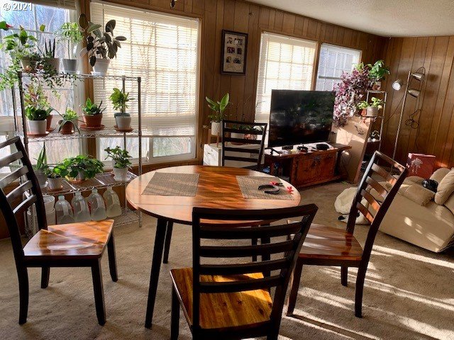 46488 Brahman Way Pendleton, OR 97801 - Photo 6 of 15 a view of a dining room with furniture
