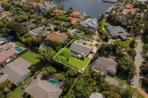 $1,490,000 | 14700 Sailfish Drive, Coral Gables, FL 33158