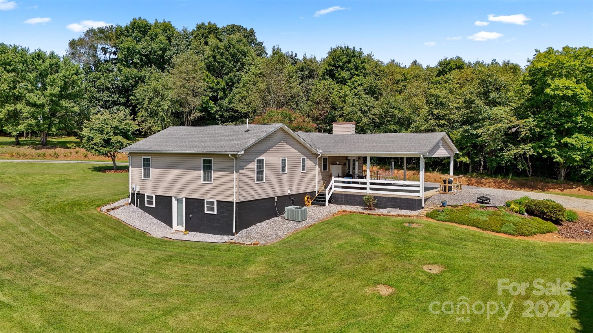 4857 Horseshoe Bend Road Hudson, NC 28638 - Photo 26 of 36 Gallery Image 26