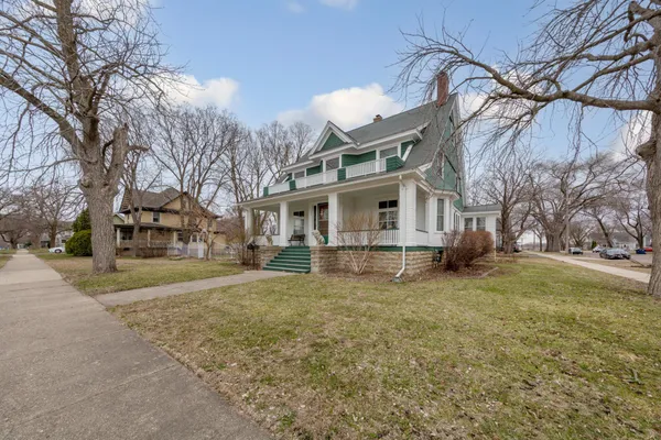 $380,000 | 504 7th Street Northwest, Faribault, MN 55021