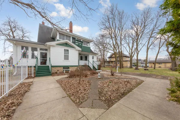 $380,000 | 504 7th Street Northwest, Faribault, MN 55021