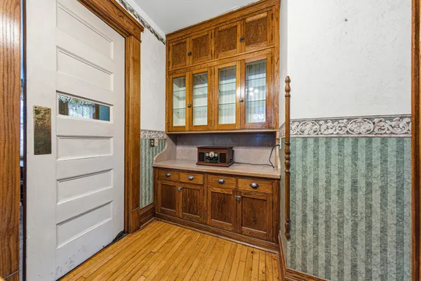 $380,000 | 504 7th Street Northwest, Faribault, MN 55021