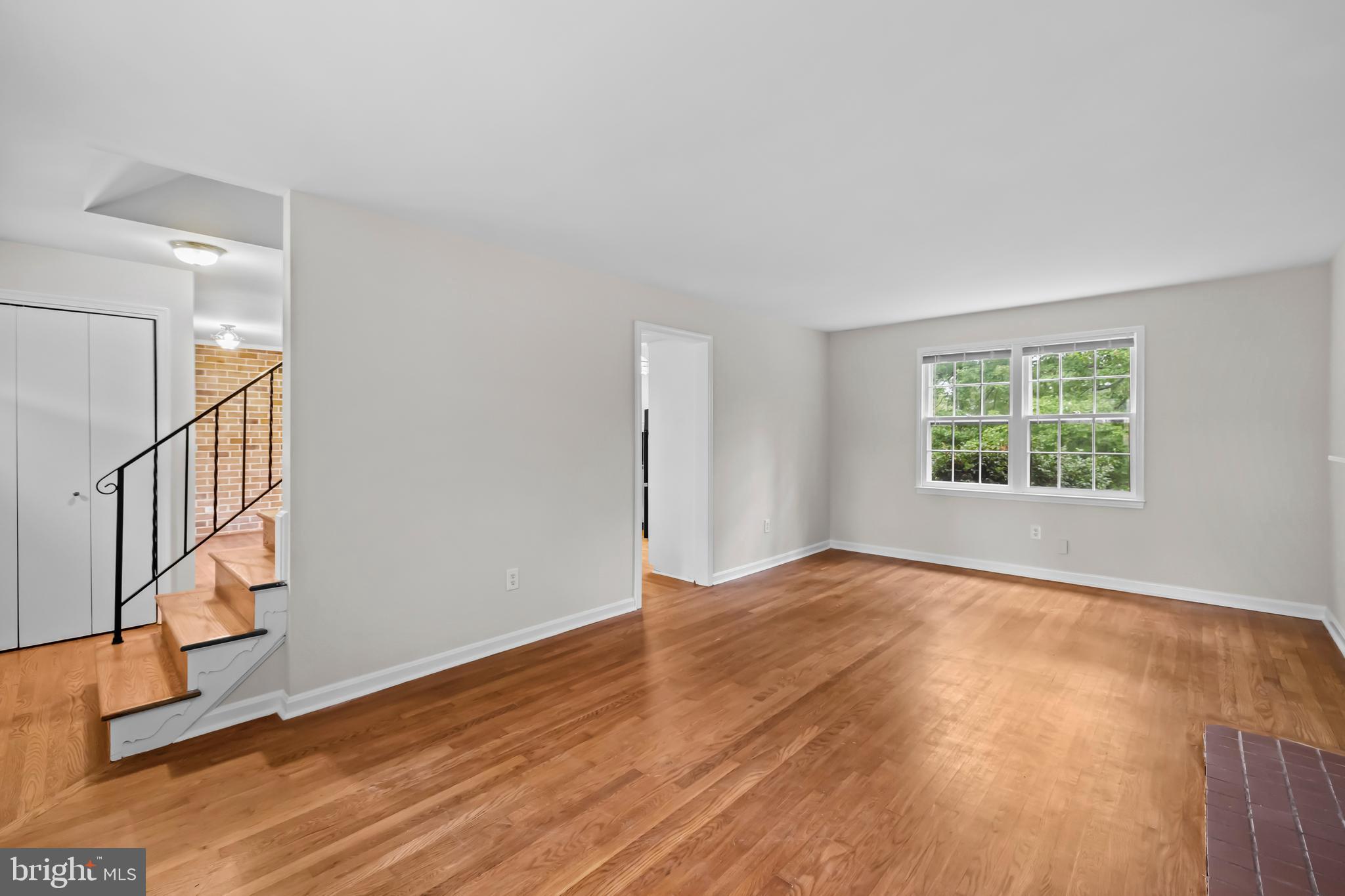6915 Sydenstricker Road Springfield, VA 22152 - Photo 6 of 46 Gallery Image 6