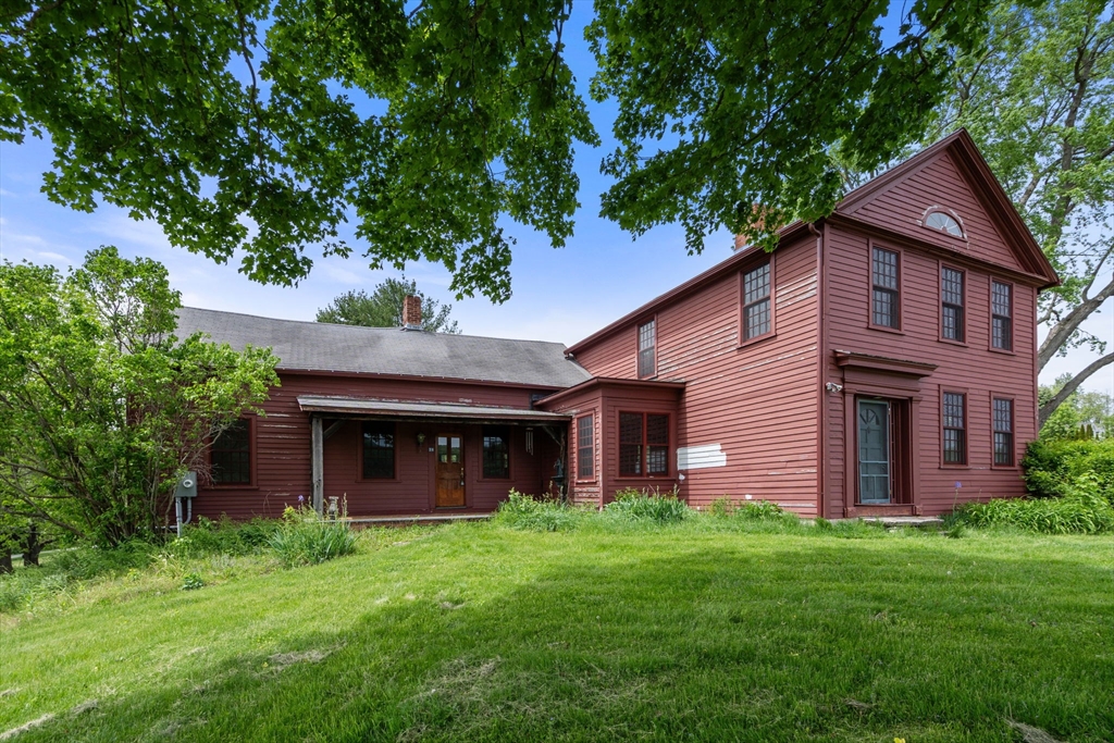 25 Golden Hill Road Lee, MA 01238 - Photo 4 of 42