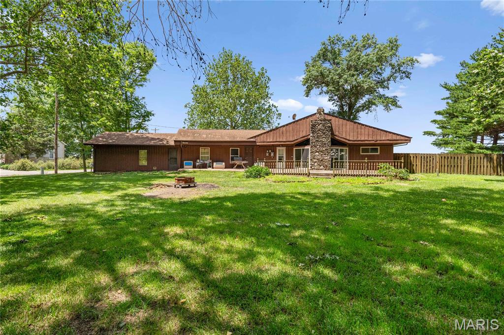 1021 Otter Road Trenton, IL 62293 - Photo 8 of 41 Gallery Image 8