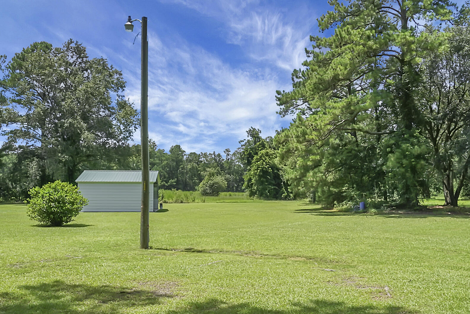 1061 Walter Road Bonneau, SC 29431 - Photo 35 of 40 DSC01042
