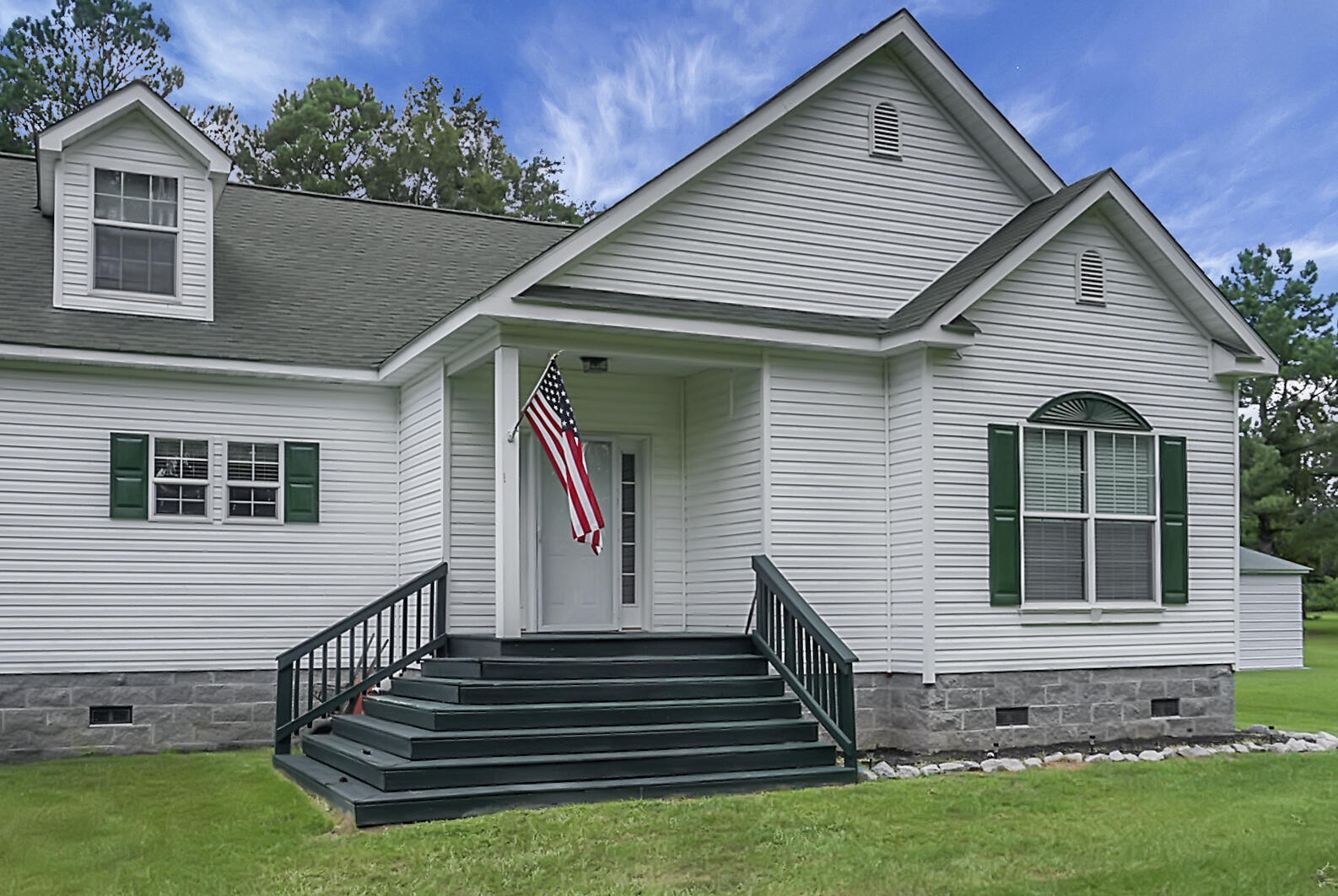 1061 Walter Road Bonneau, SC 29431 - Photo 8 of 40 DSC01027