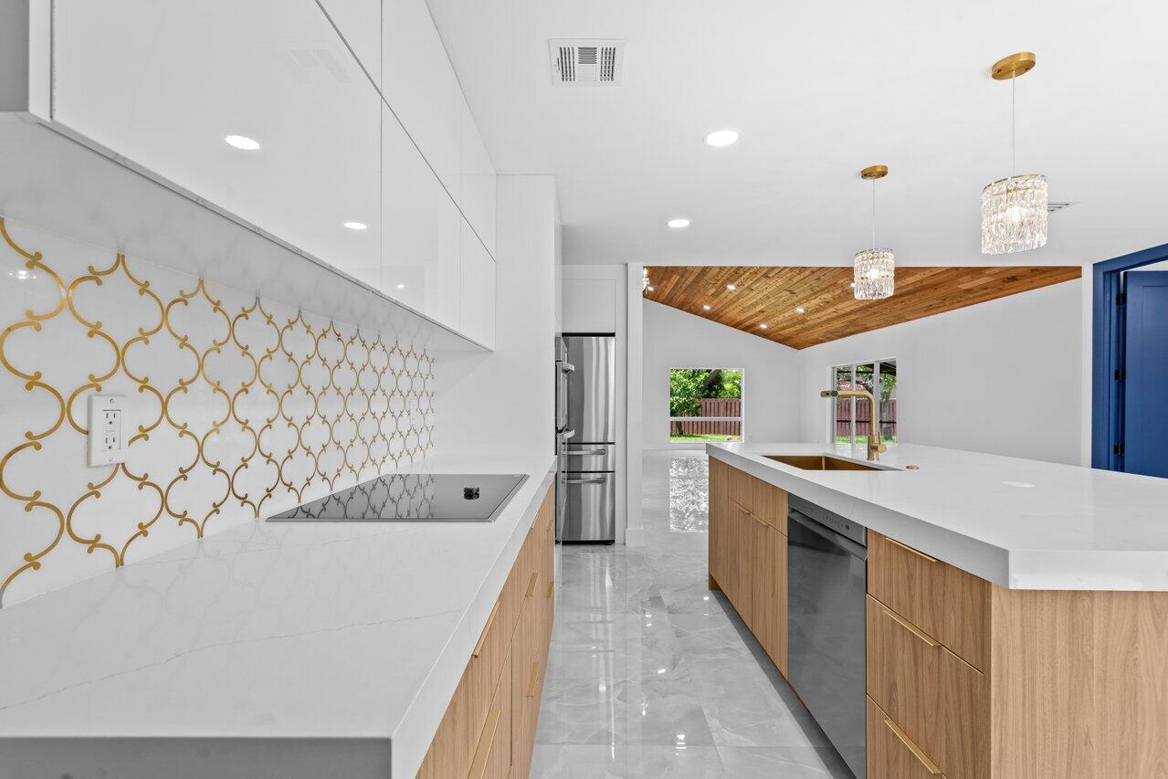 2399 Northwest 30th Street Boca Raton, FL 33431 - Photo 20 of 39 020-2399Northwest30thStreet-BocaRaton-FL