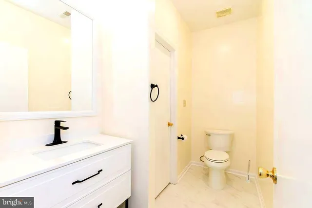 $215,000 | 7205 Bogley Road, Unit 202, Baltimore, MD 21244