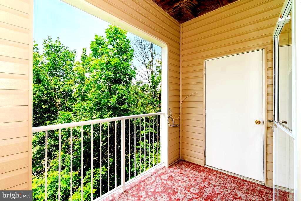 7205 Bogley Road, Unit 202 Baltimore, MD 21244 - Photo 31 of 39 Porch