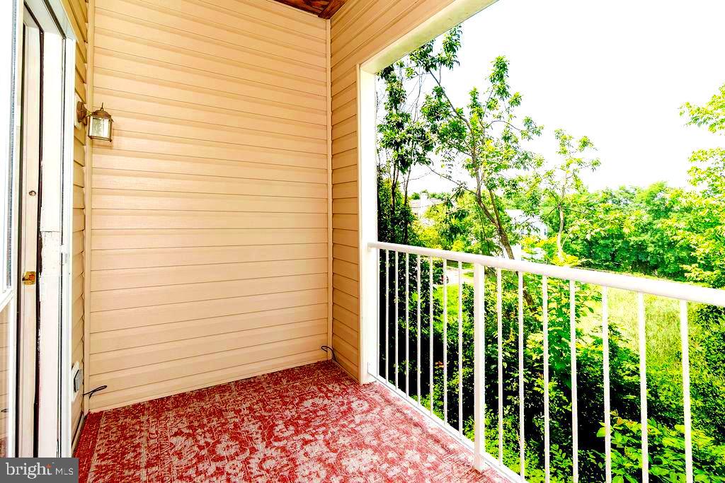 7205 Bogley Road, Unit 202 Baltimore, MD 21244 - Photo 32 of 39 Porch