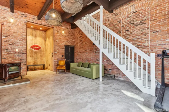 a view of a outdoor space