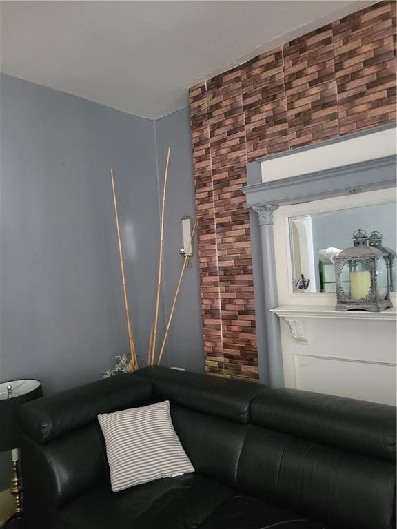 799 Cherokee Street Pittsburgh, PA 15219 - Photo 3 of 10